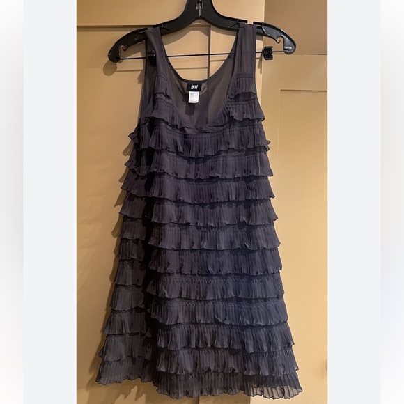 H&M flapper ruffle tunic tank mini dress black tiered above the knee womens s XS - Picture 1 of 9